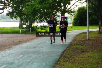 Runner Photo 2202440