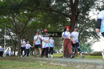 Runner Photo 2203101