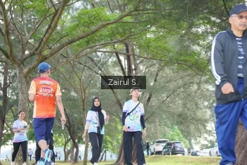 Runner Photo 2203311