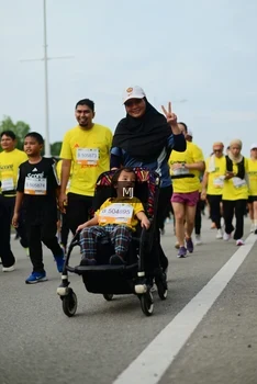Runner Photo 2203485