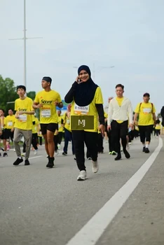 Runner Photo 2203516