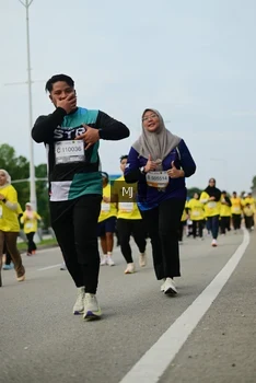 Runner Photo 2203760