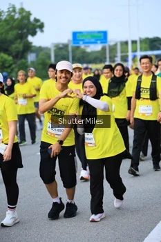 Runner Photo 2204270