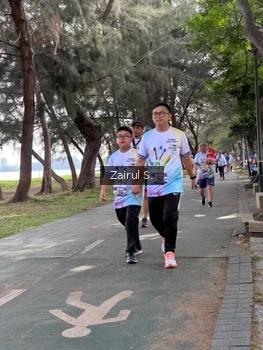 Runner Photo 2205147