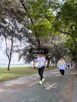 Runner Photo 2205251