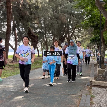 Runner Photo 2205271