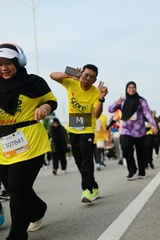 Runner Photo 2206152