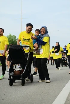 Runner Photo 2206180