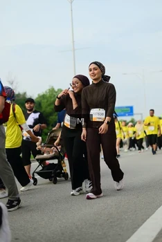 Runner Photo 2206272