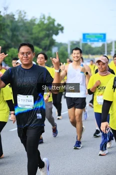 Runner Photo 2206517