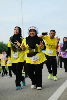 Runner Photo 2208196