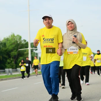 Runner Photo 2208800