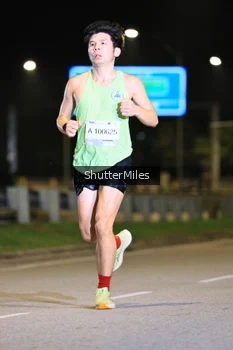 Runner Photo 2209776