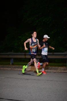 Runner Photo 2212673
