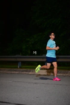 Runner Photo 2212674