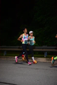 Runner Photo 2212675