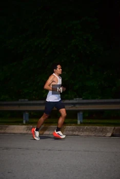 Runner Photo 2212679