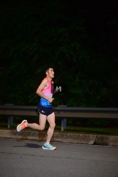 Runner Photo 2212690