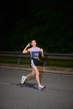 Runner Photo 2212698