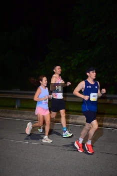 Runner Photo 2212758