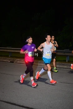 Runner Photo 2212779
