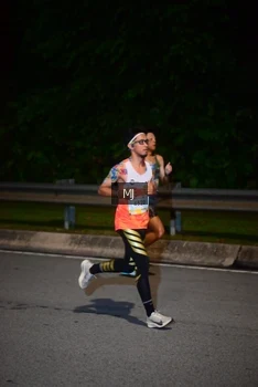 Runner Photo 2212786