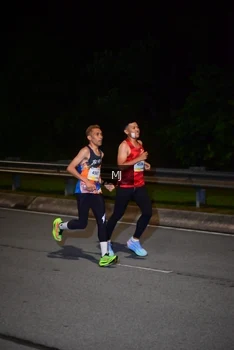 Runner Photo 2212790