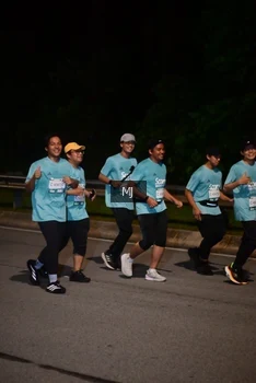 Runner Photo 2212943