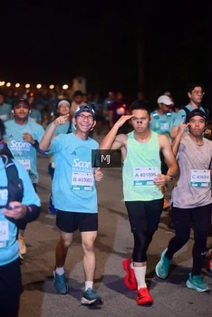 Runner Photo 2213134