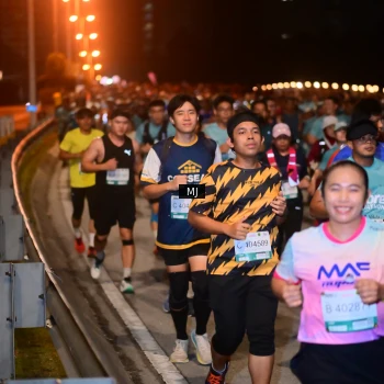 Runner Photo 2213376