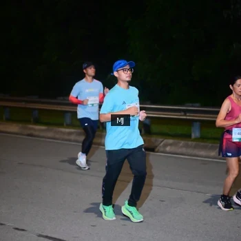 Runner Photo 2213734