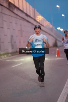 Runner Photo 2214453