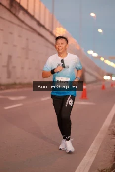 Runner Photo 2214490