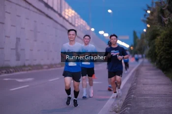 Runner Photo 2214573