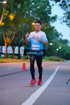 Runner Photo 2214710