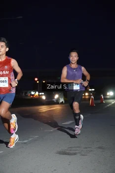 Runner Photo 2215237