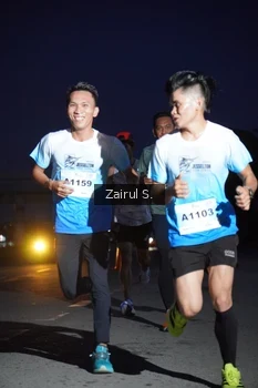 Runner Photo 2215354
