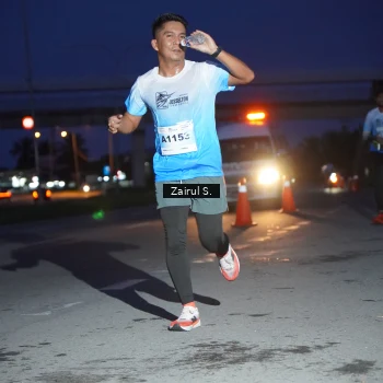 Runner Photo 2215541