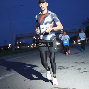 Runner Photo 2215794