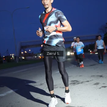 Runner Photo 2215802