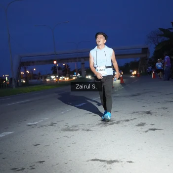 Runner Photo 2215824