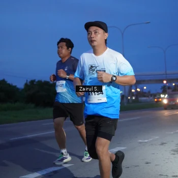 Runner Photo 2216419