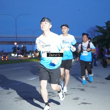 Runner Photo 2216663
