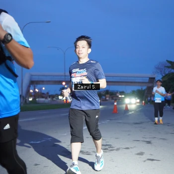Runner Photo 2216679