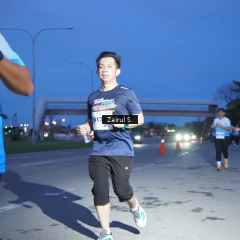 Runner Photo 2216697