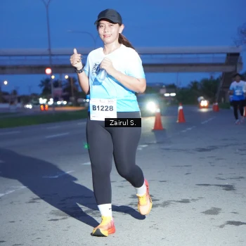 Runner Photo 2216705