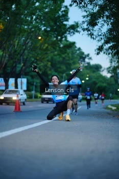 Runner Photo 2216788