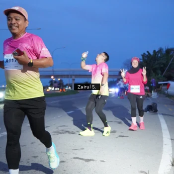 Runner Photo 2216809