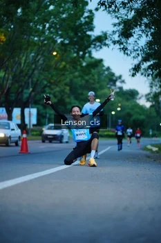 Runner Photo 2216815