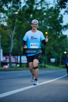Runner Photo 2216855